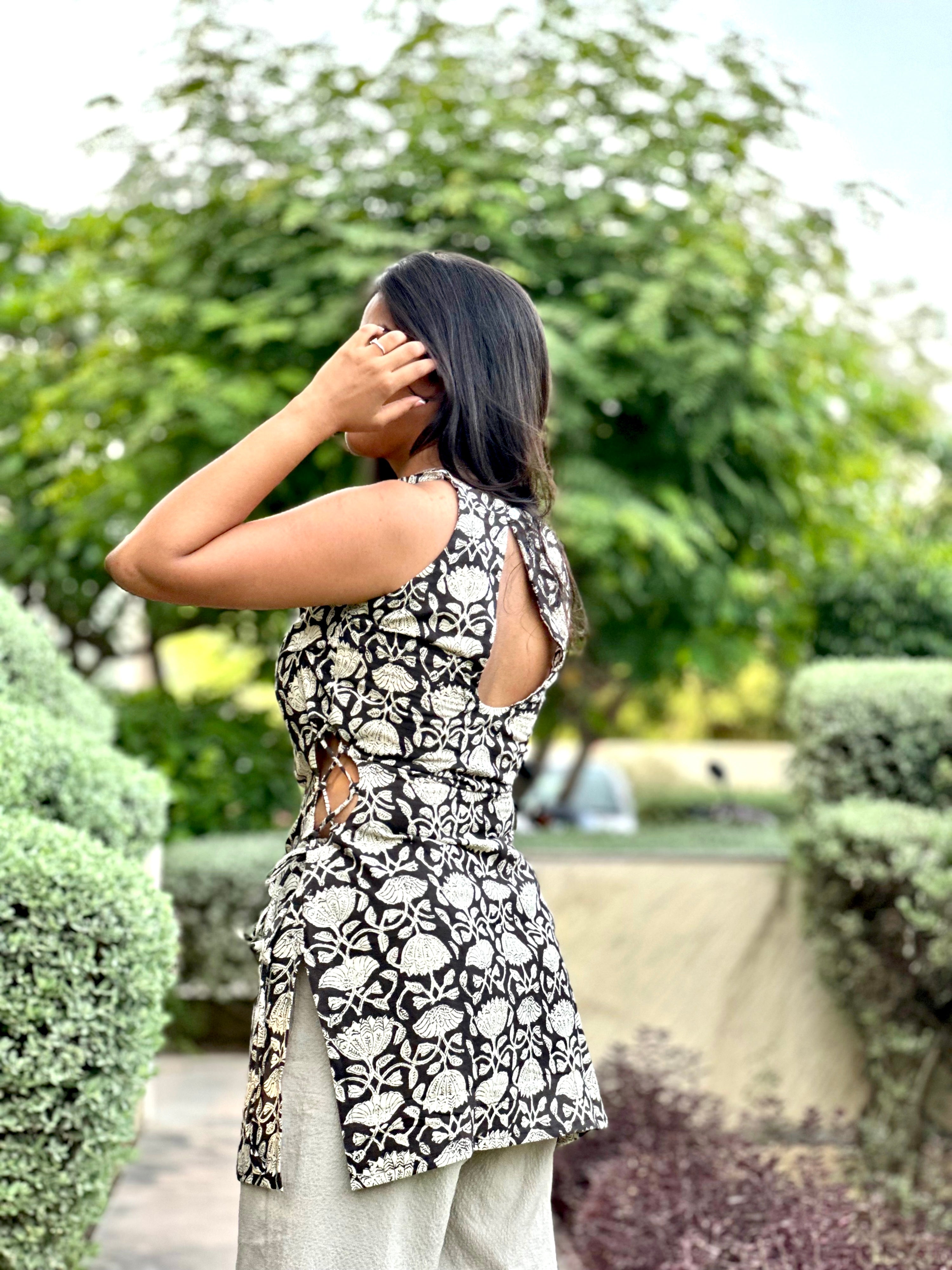 Botanical Print with Lace-Up Sides Kurti